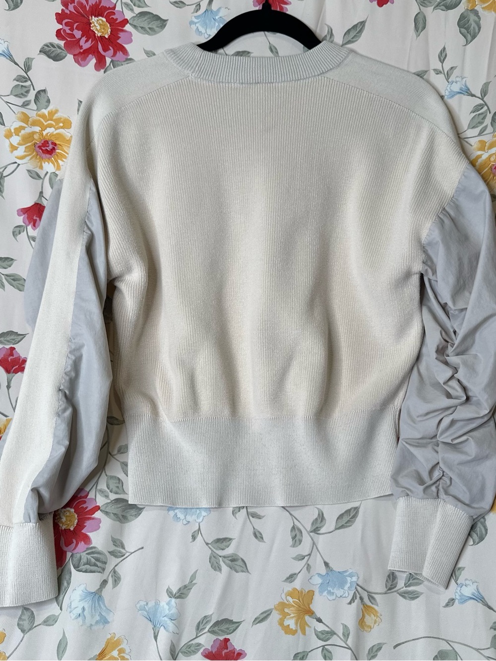 SWEATY BETTY Cream Crewneck Sweater with Light Gray Ruched Sleeves - Picture 2 of 5